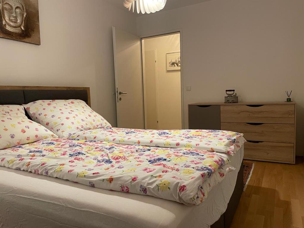 Lovely 3 Rooms Apartment Viena Esterno foto