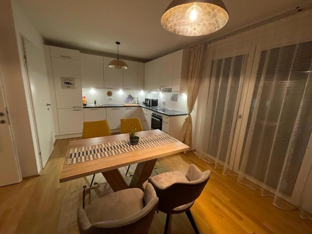 Lovely 3 Rooms Apartment Viena Esterno foto